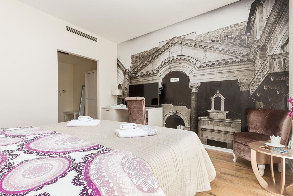 Spalatum Boutique Suites Σπλιτ Δωμάτιο φωτογραφία